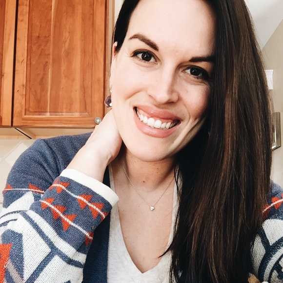 Meet your Posher, Julie - Picture 3 of 3